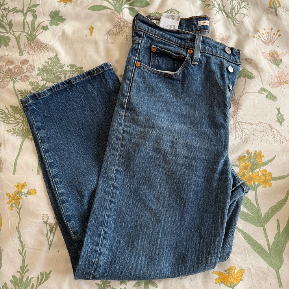 Levi’s Ribcage Straight - Picture 2 of 7